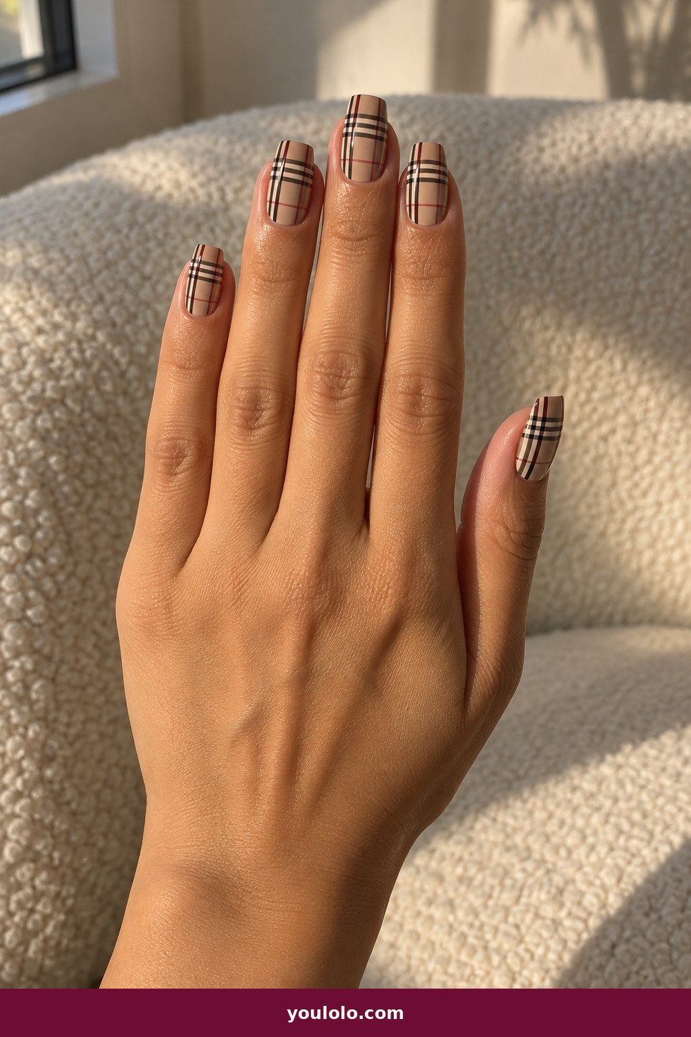 Burberry Nails idea 1: Classic Trench Plaid
