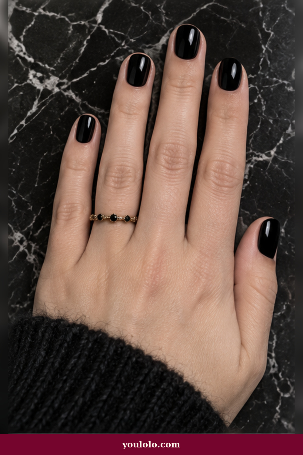 Emo Nails idea 1: short squoval nails painted in a pitch-black patent finish