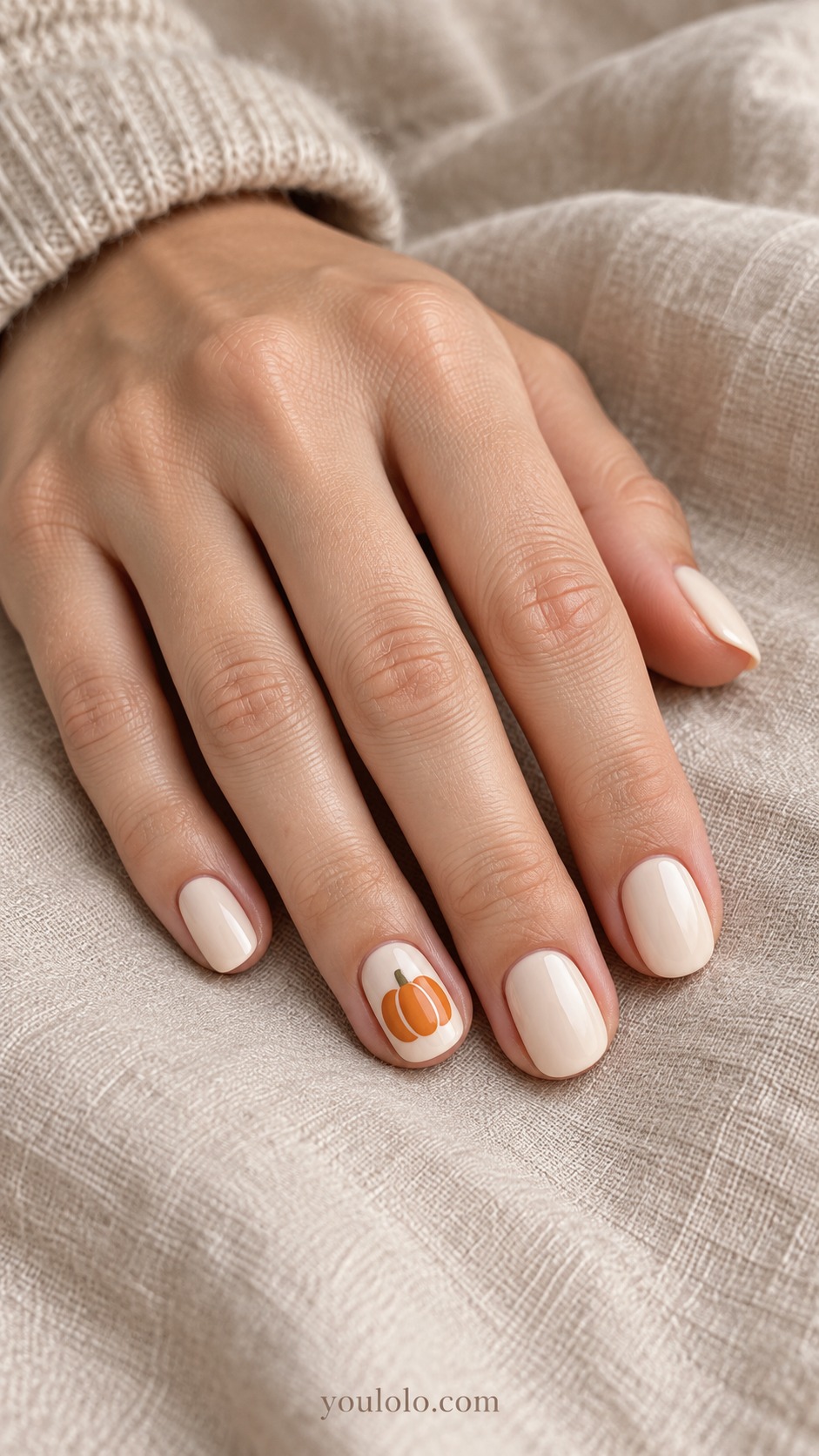 pumpkin nails — Tiny Pumpkin on Cream