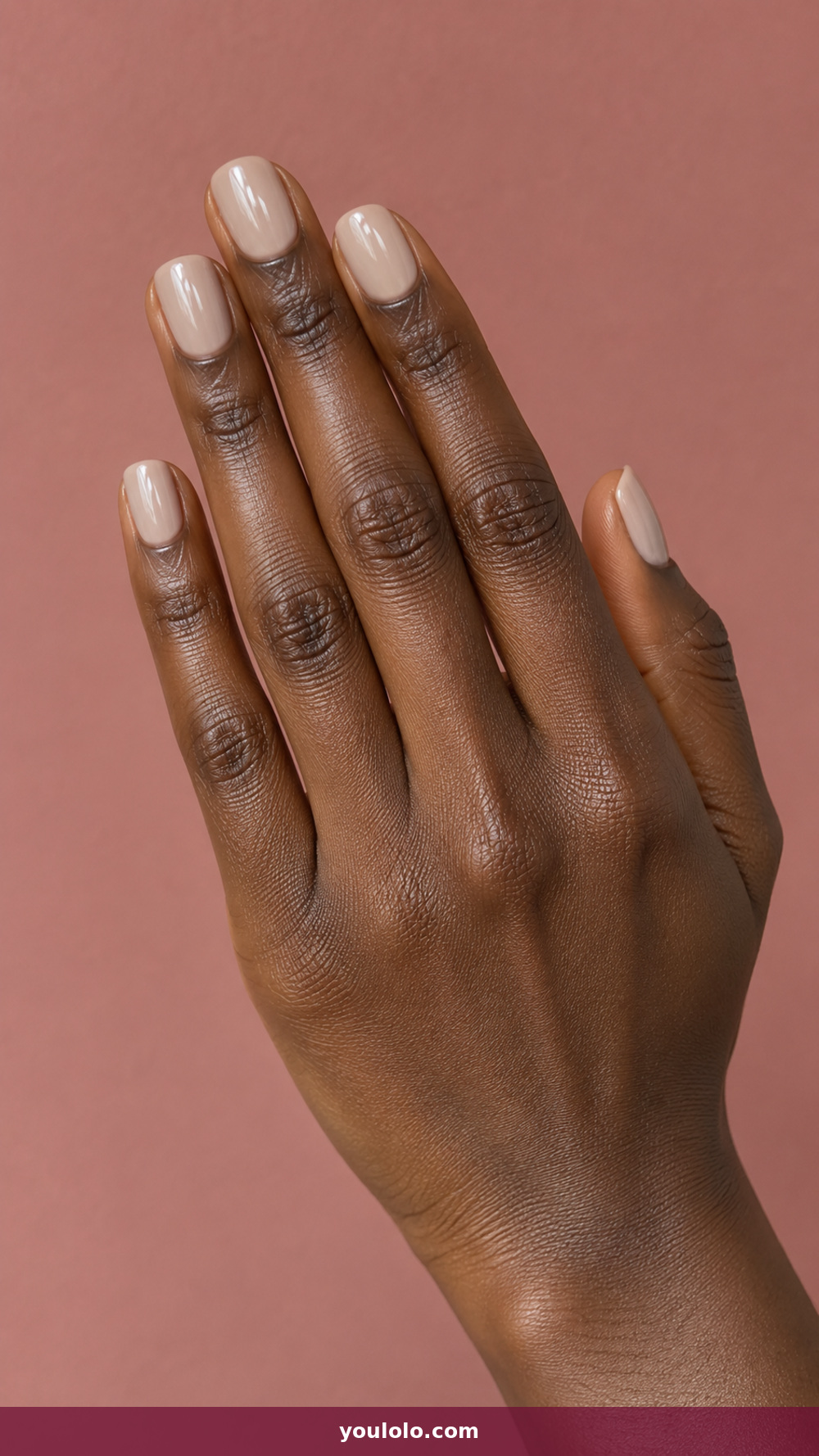 BIAB Nails Inspiration idea 2: Oat Beige Short BIAB in a realistic fall manicure