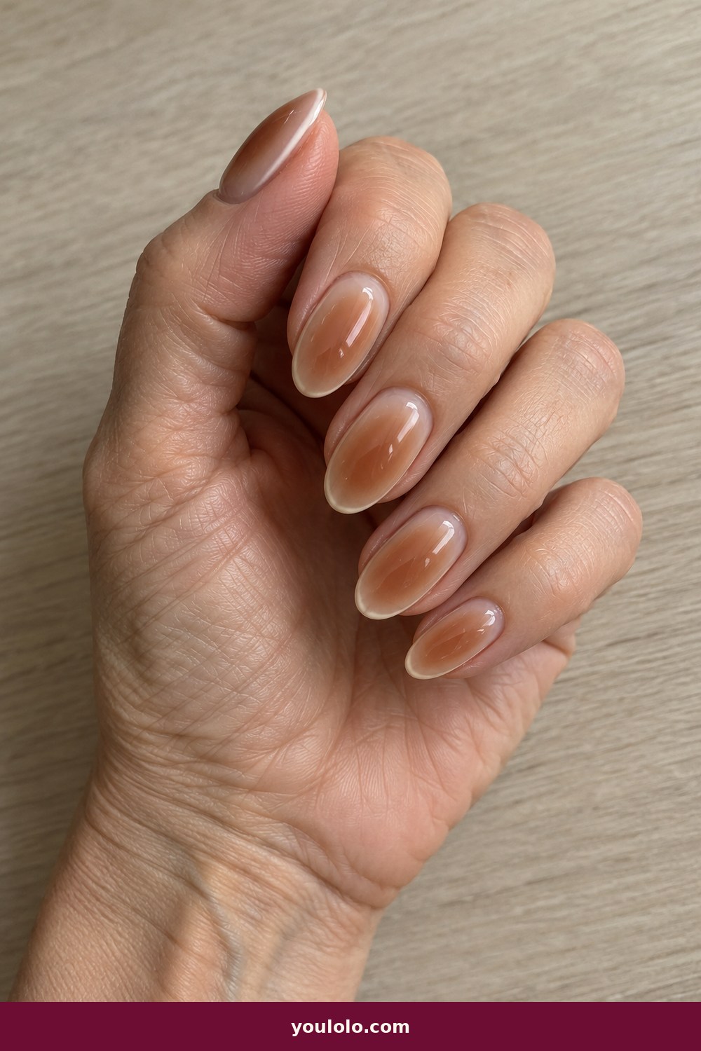 Beige Nails idea 4: Caramel Aura Outline