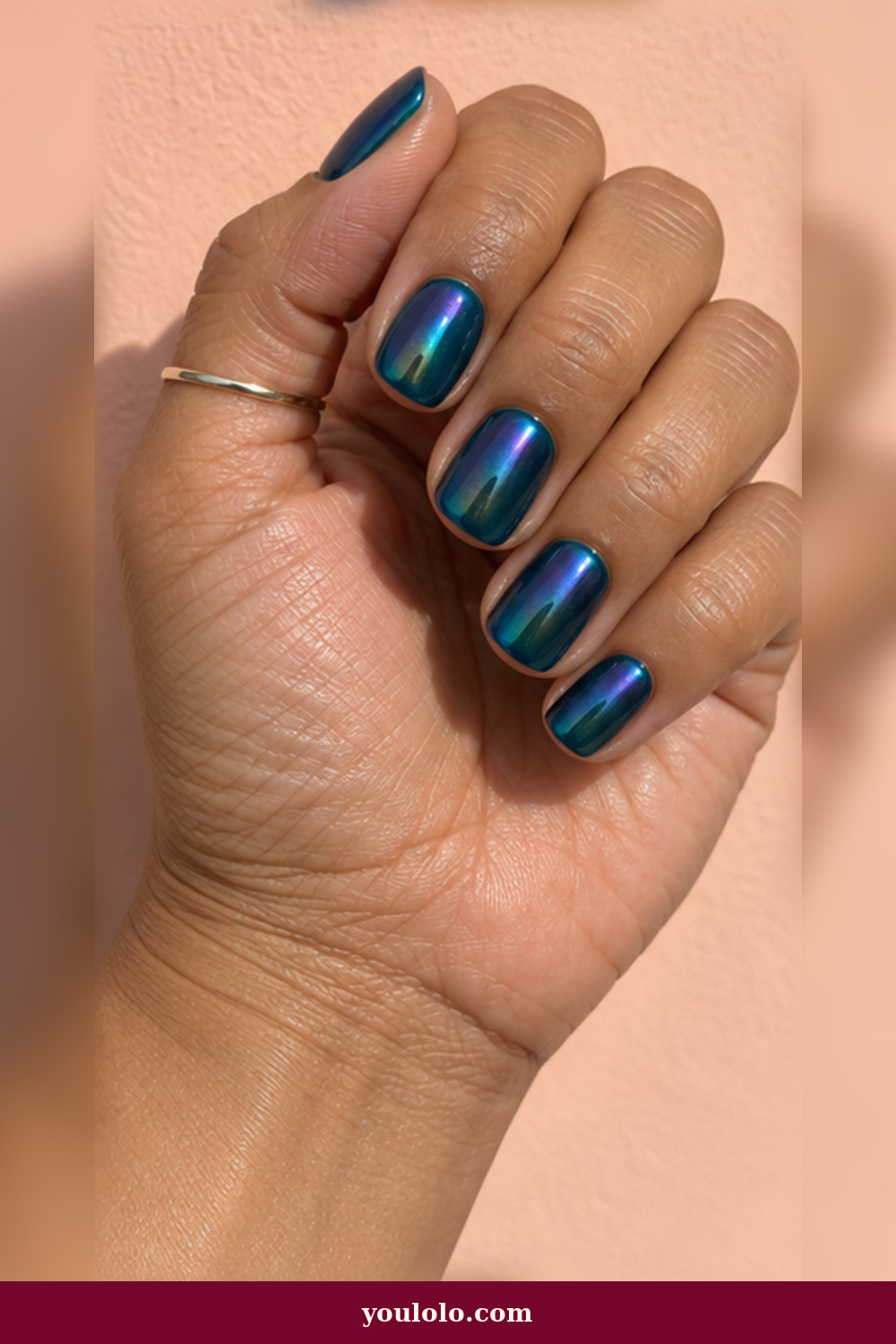 Festival Nails idea 4: petrol oil-slick glass nails