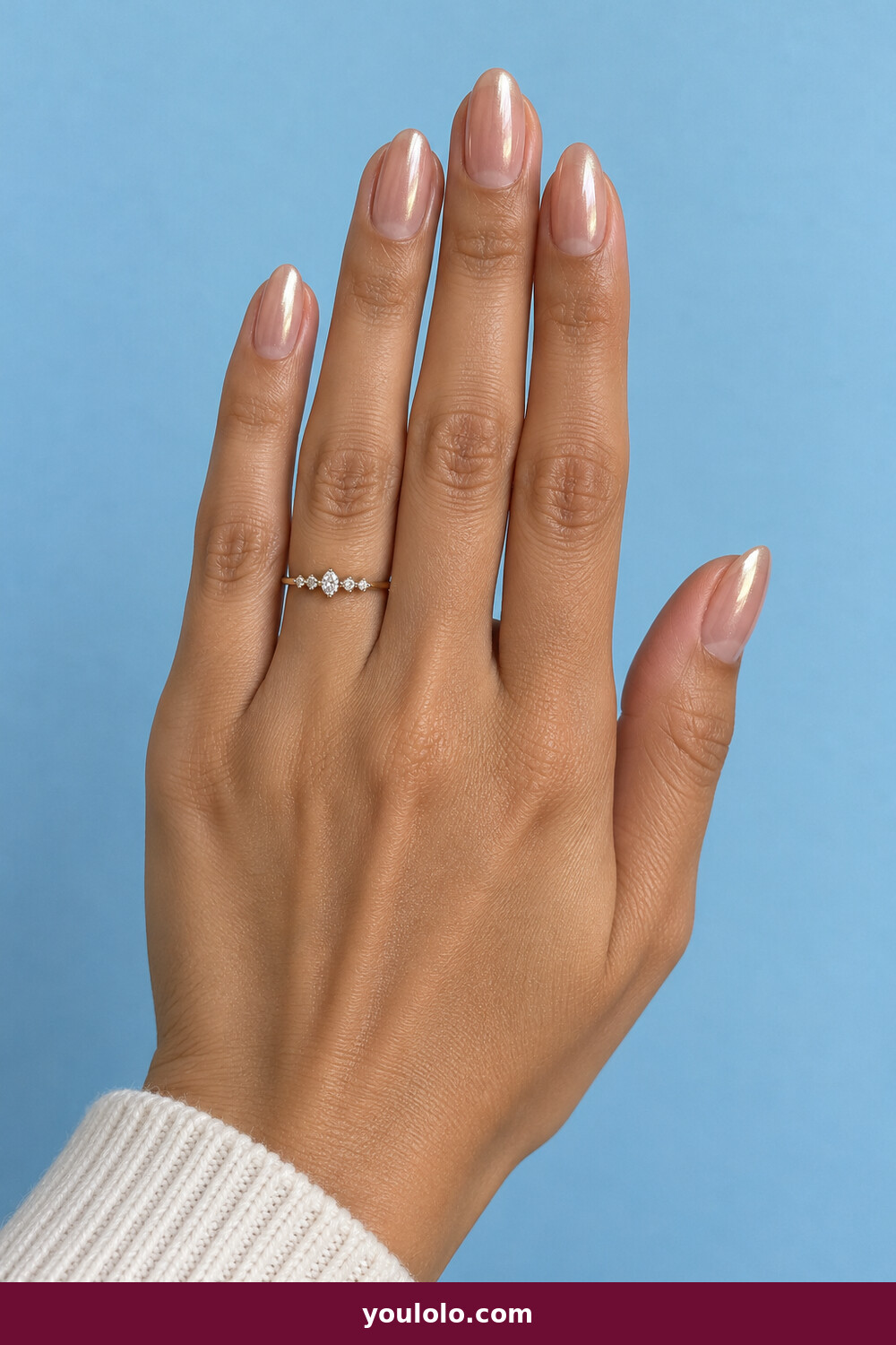 Glass Nails idea 6: Champagne Glass Chrome