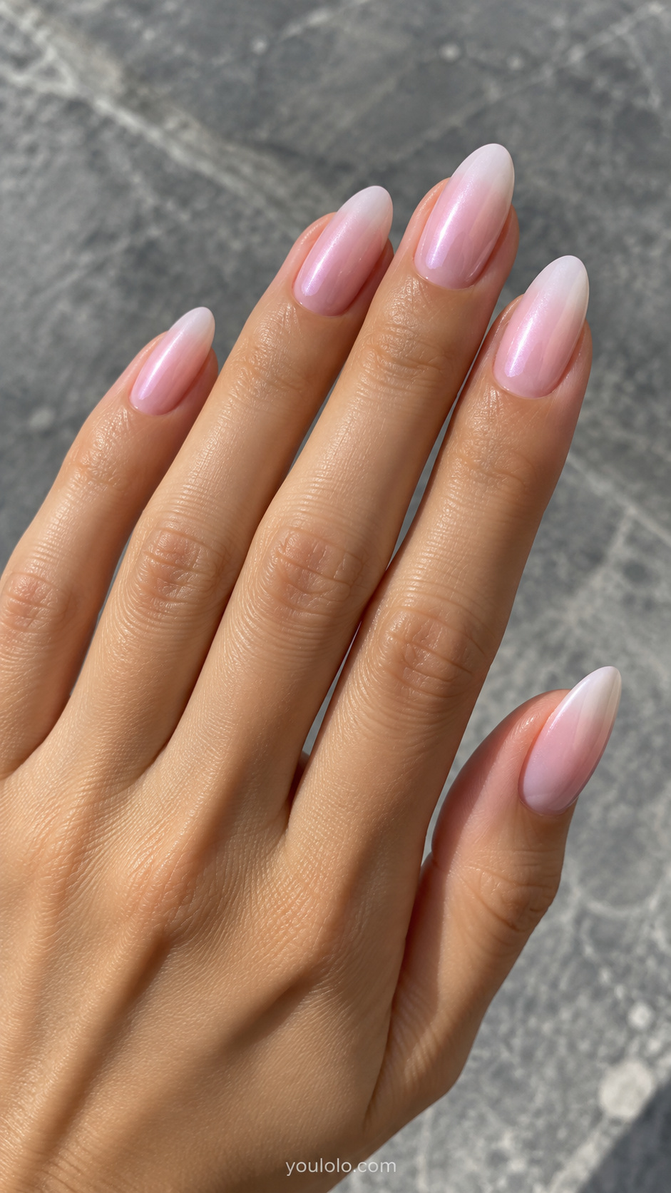 Pink-to-milky ombré with a glaze manicure
