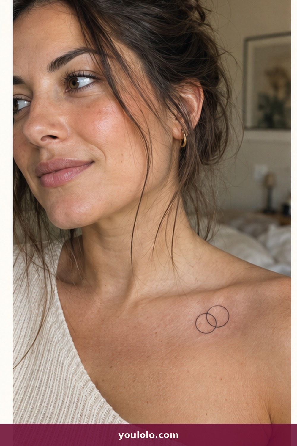 Two Linked Circles — idea 7 from Small Meaningful Tattoos for Women