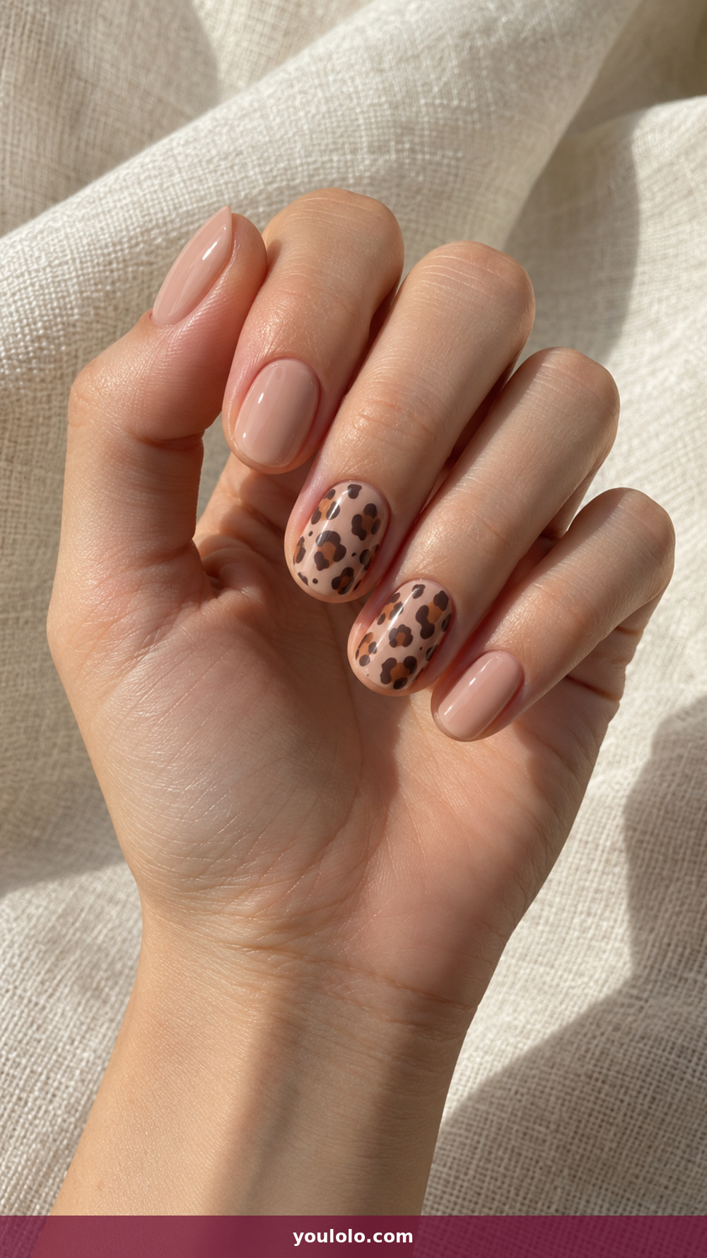 Peach Nails idea 8: Fawn Print Peach in a realistic fall manicure