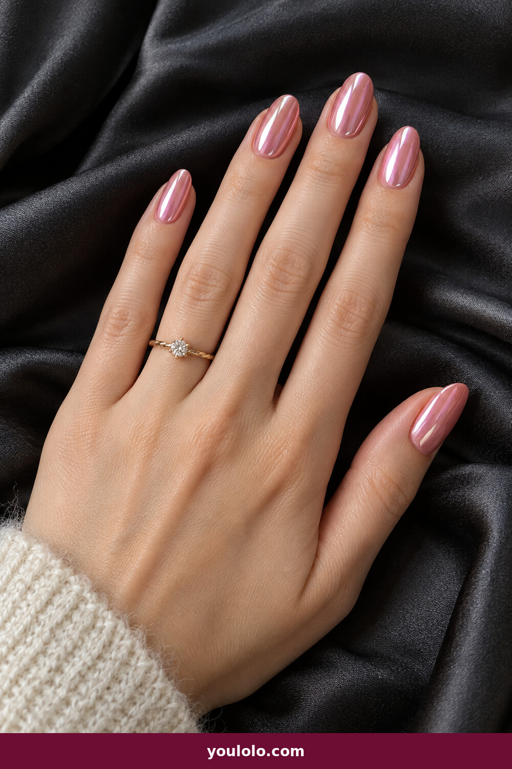 Pink Summer Nails idea 9: Guava Chrome