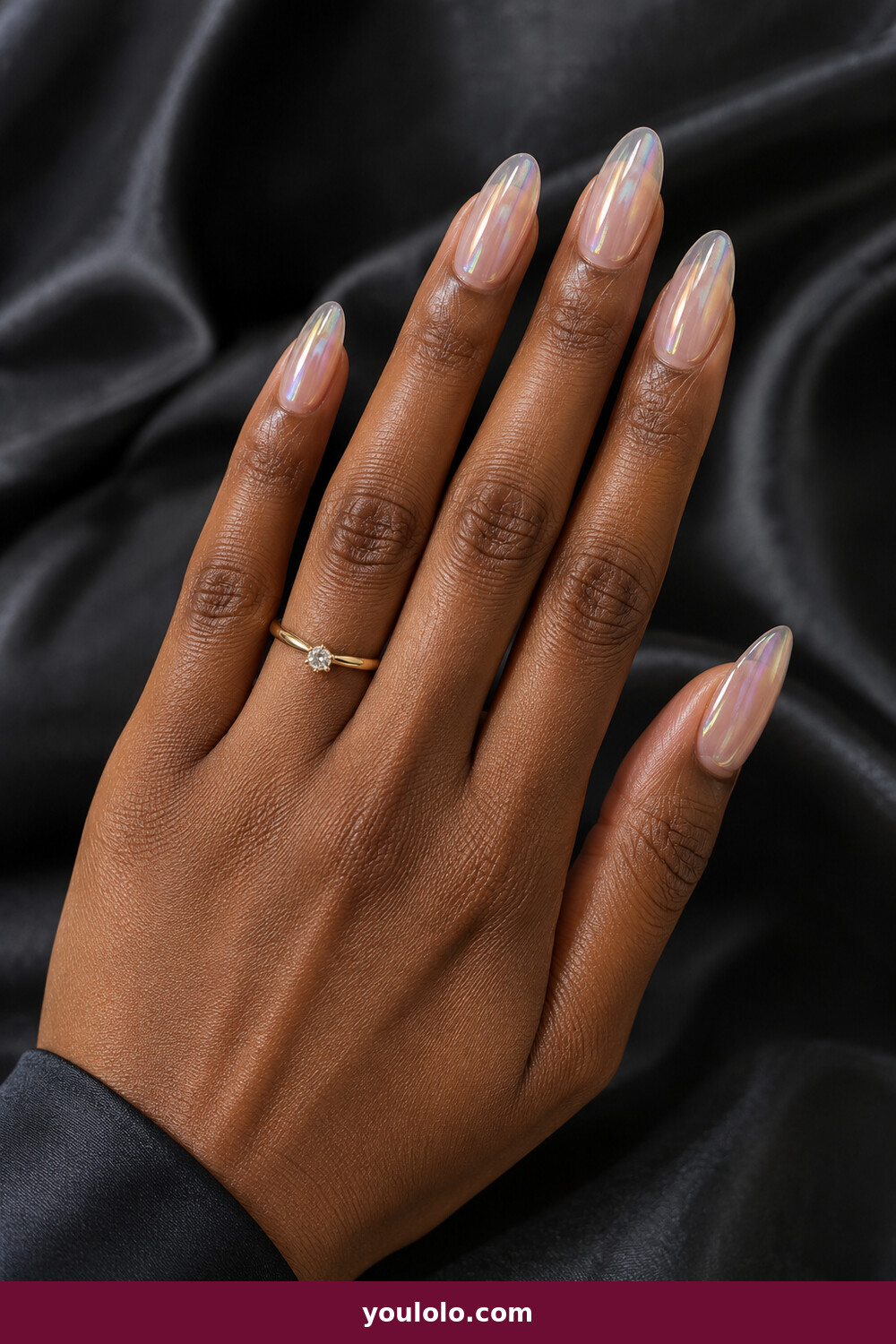 Glass Nails idea 10: Aurora Glass