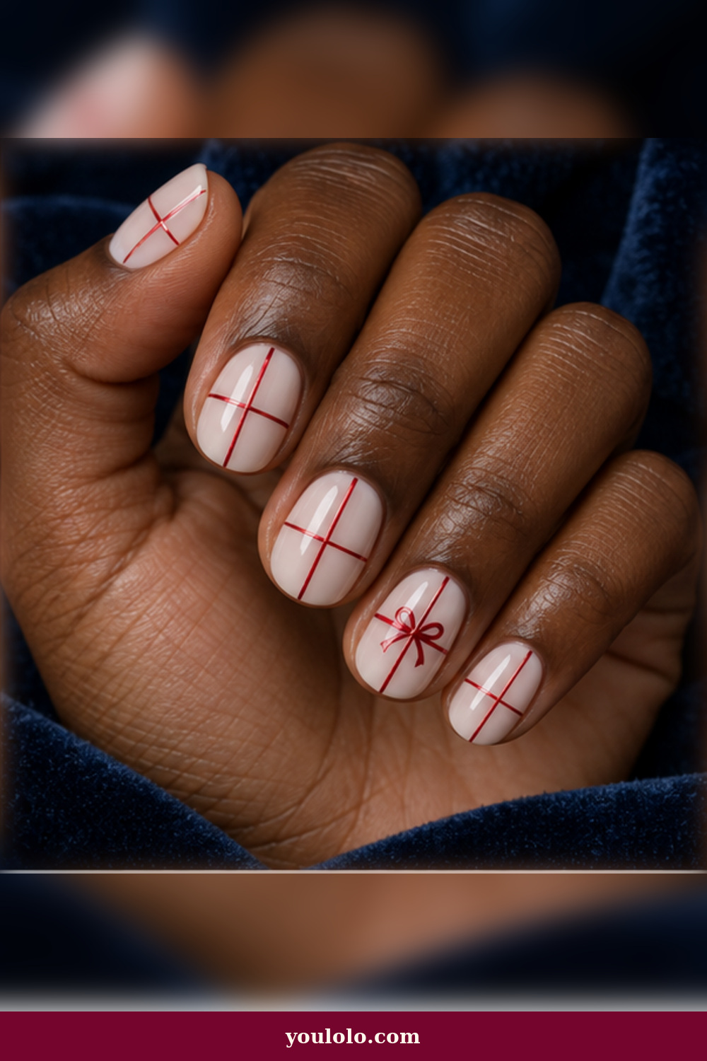 Fine Gift-Ribbon Lines Christmas Nails Short idea
