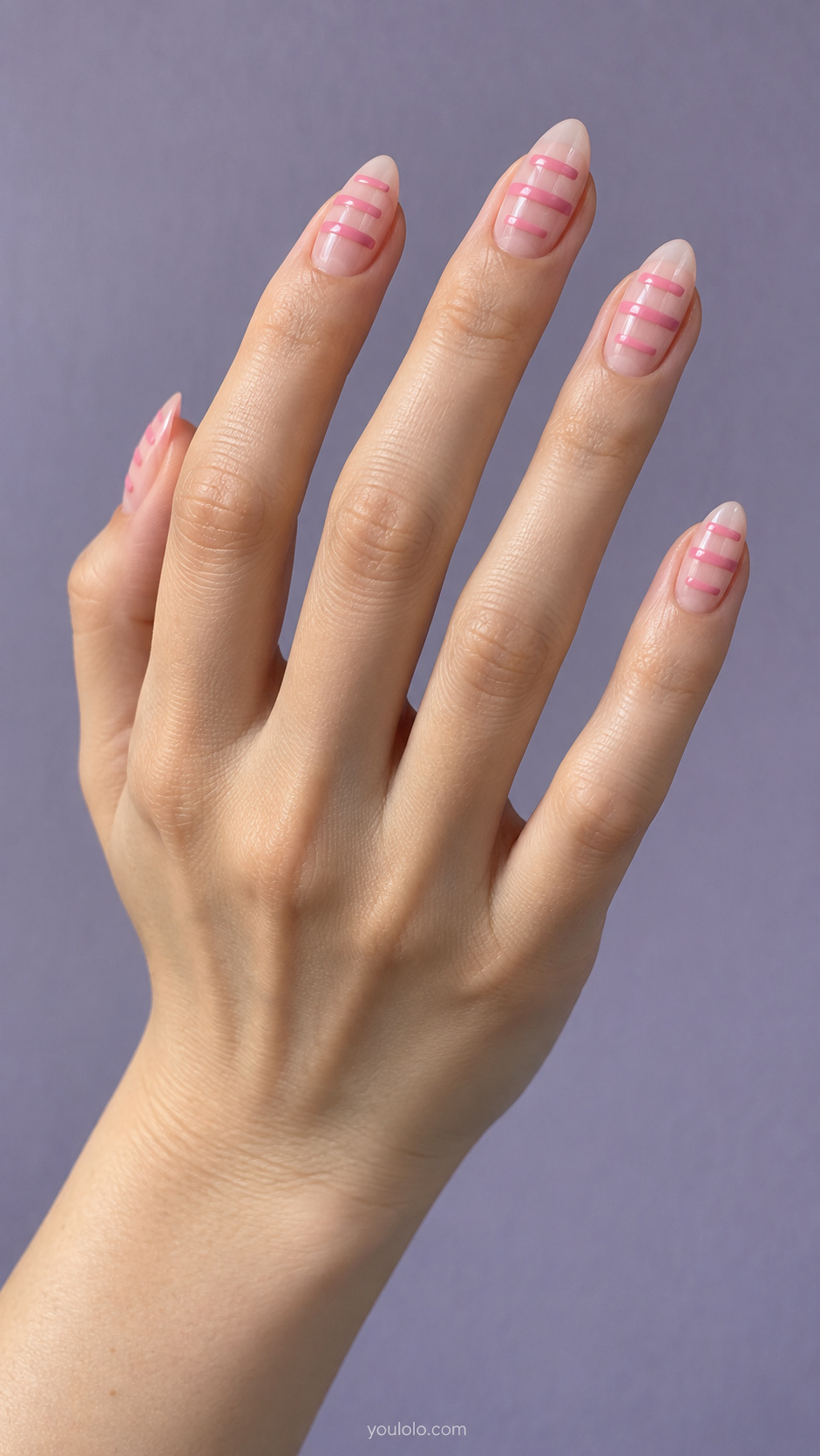 Pink stripes with open space manicure