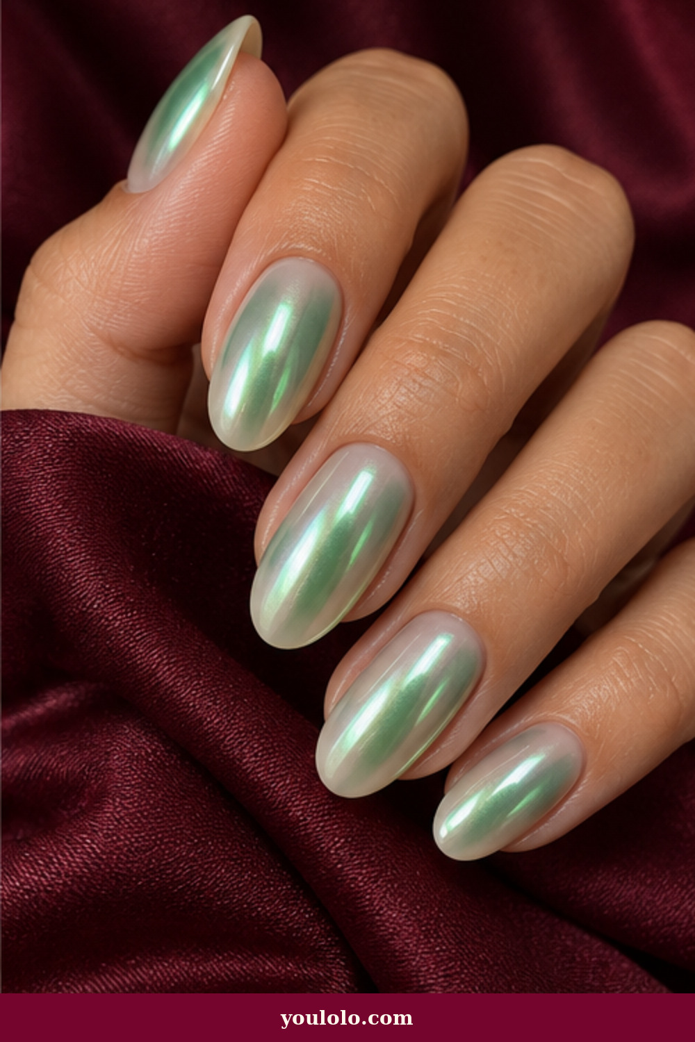 Emerald Green Nails idea 12: Pearl Emerald Glaze