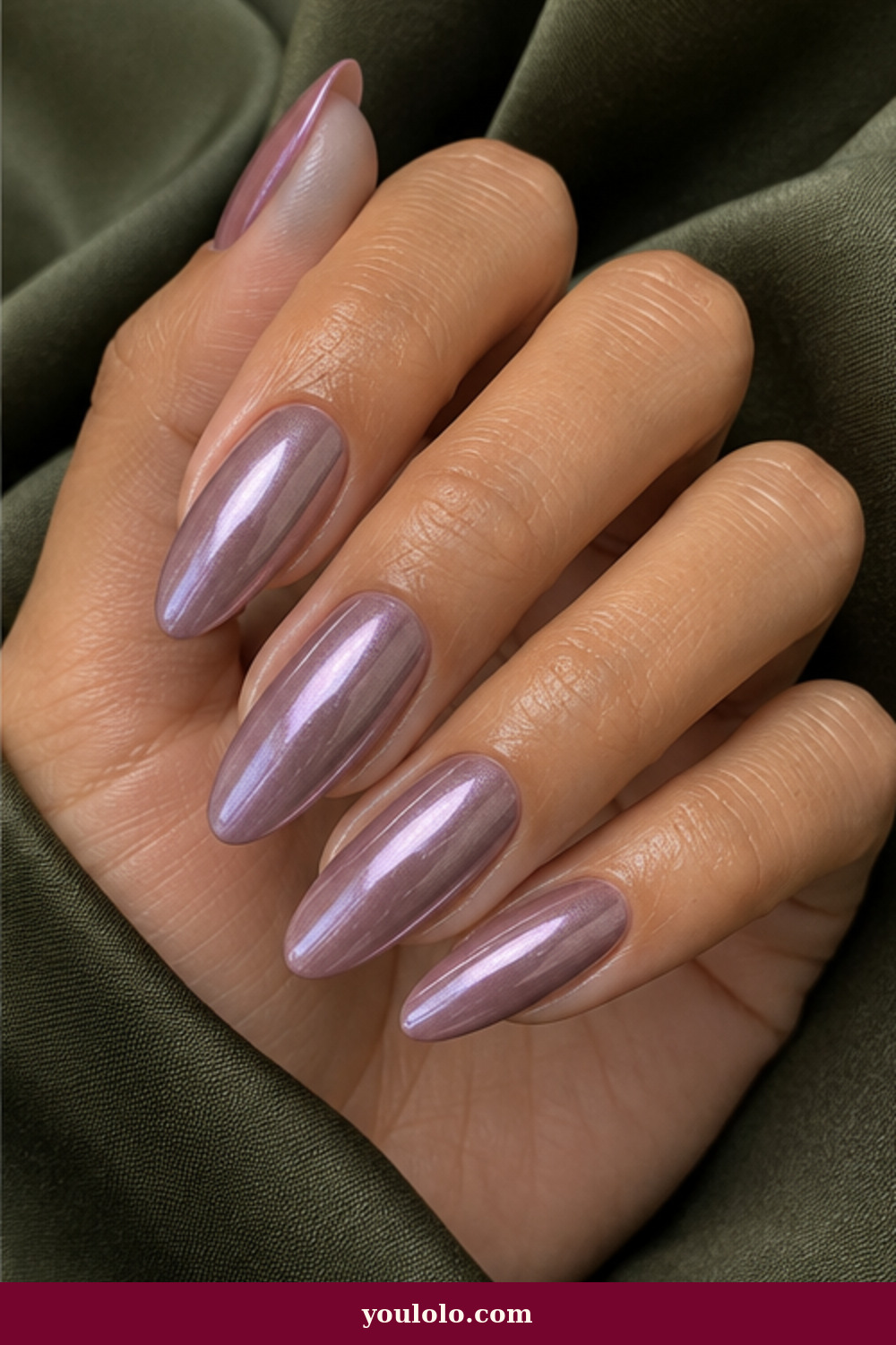 Cool Girl Nails idea 14: Burnished Lilac Chrome
