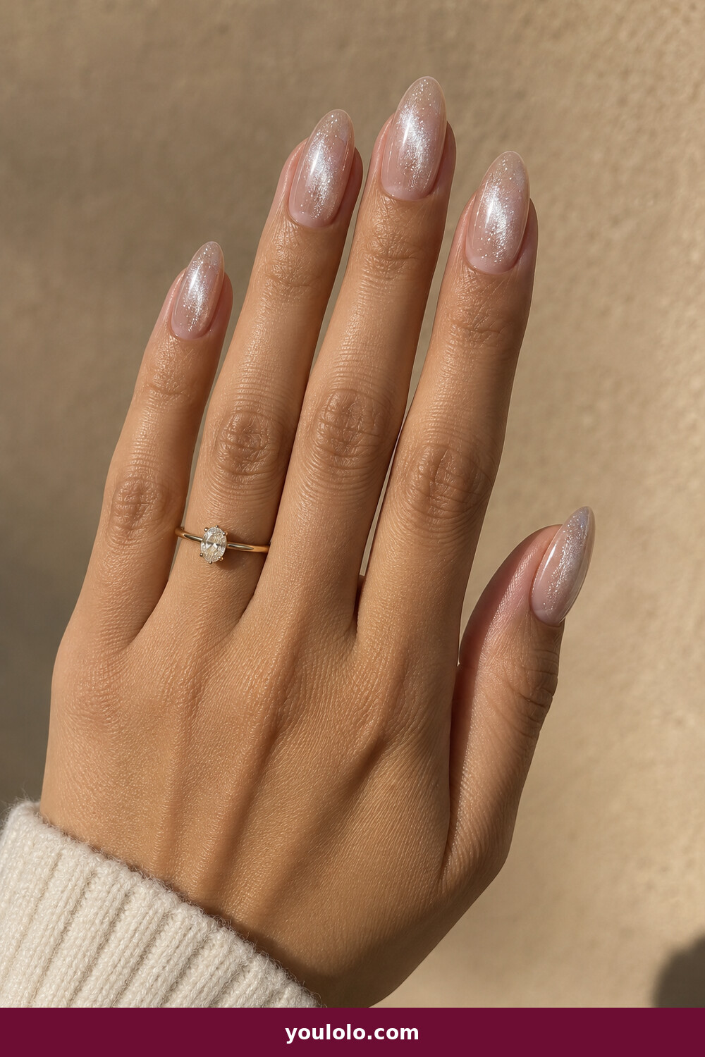Glass Nails idea 14: Ice Glass Cat-Eye
