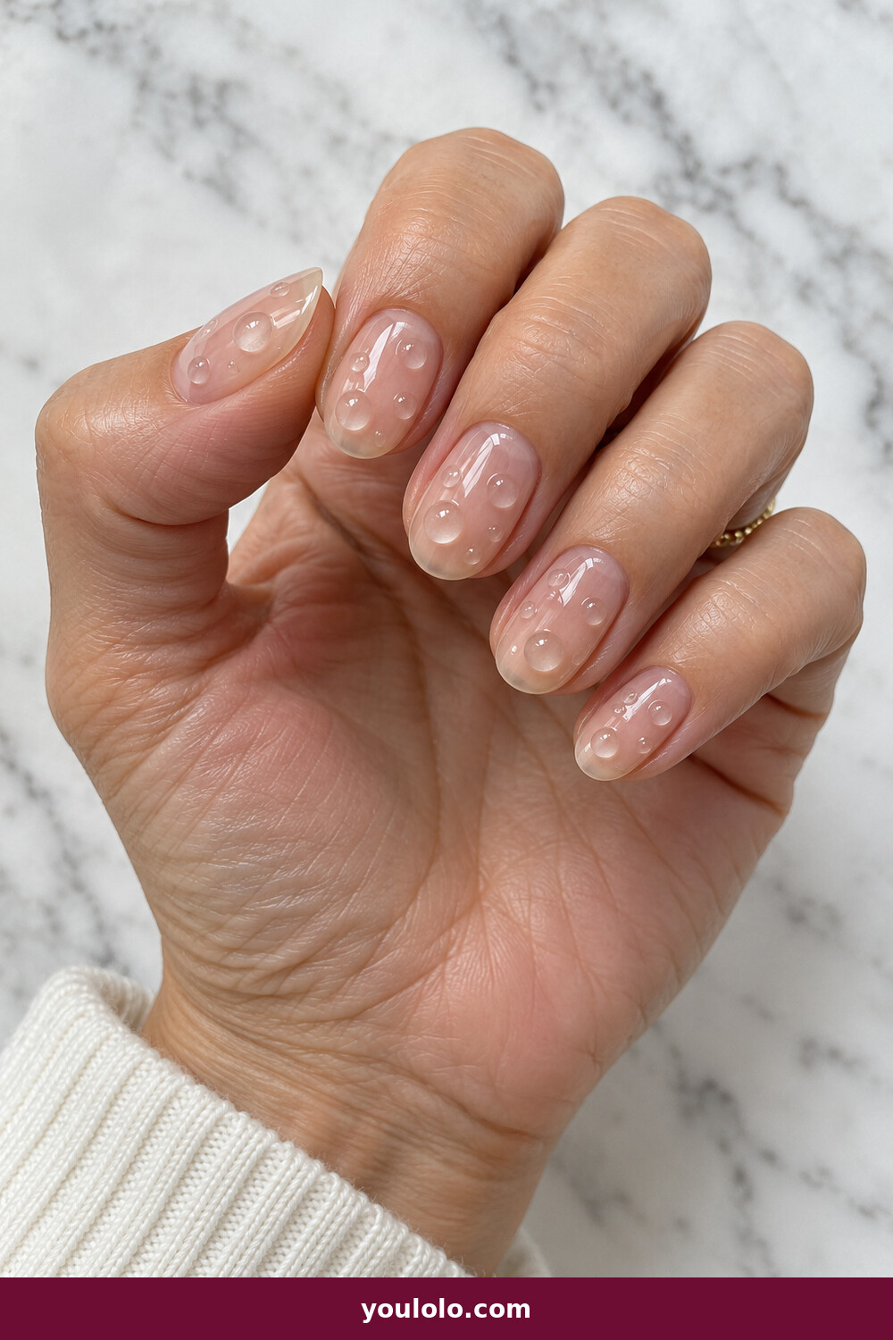 Glass Nails idea 15: Bubble Glass Dots