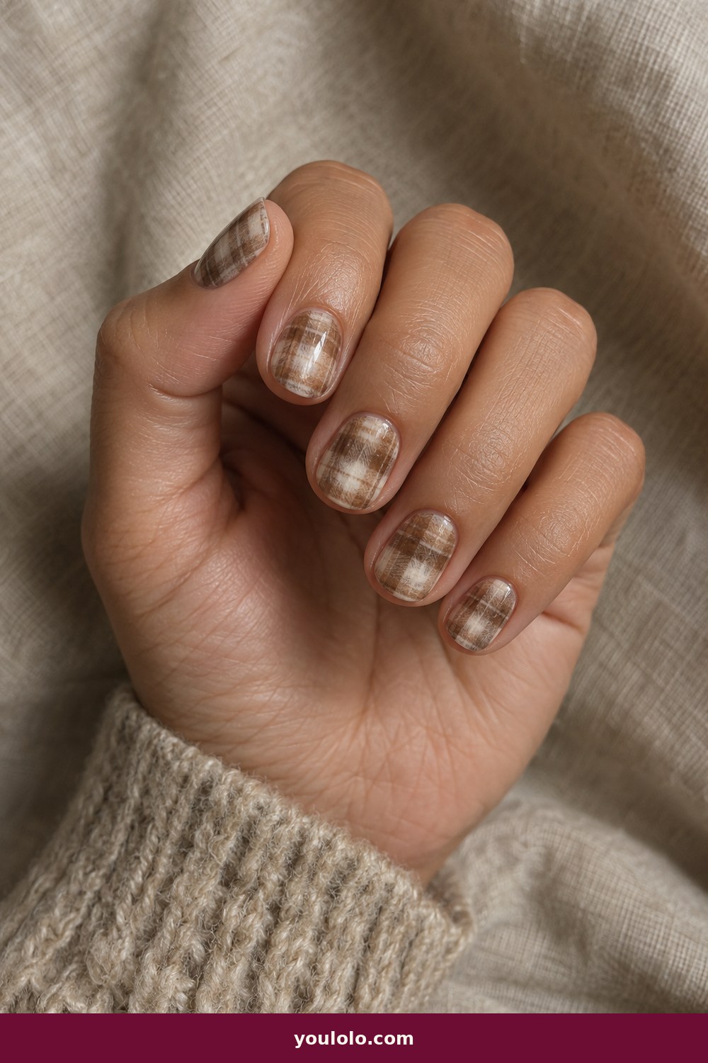 Burberry Nails idea 15: Short Soft Plaid