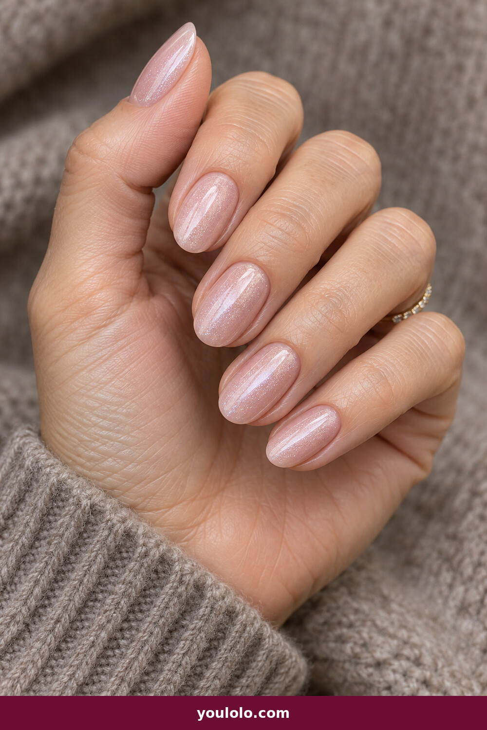 Pink Summer Nails idea 16: Pearly Blush