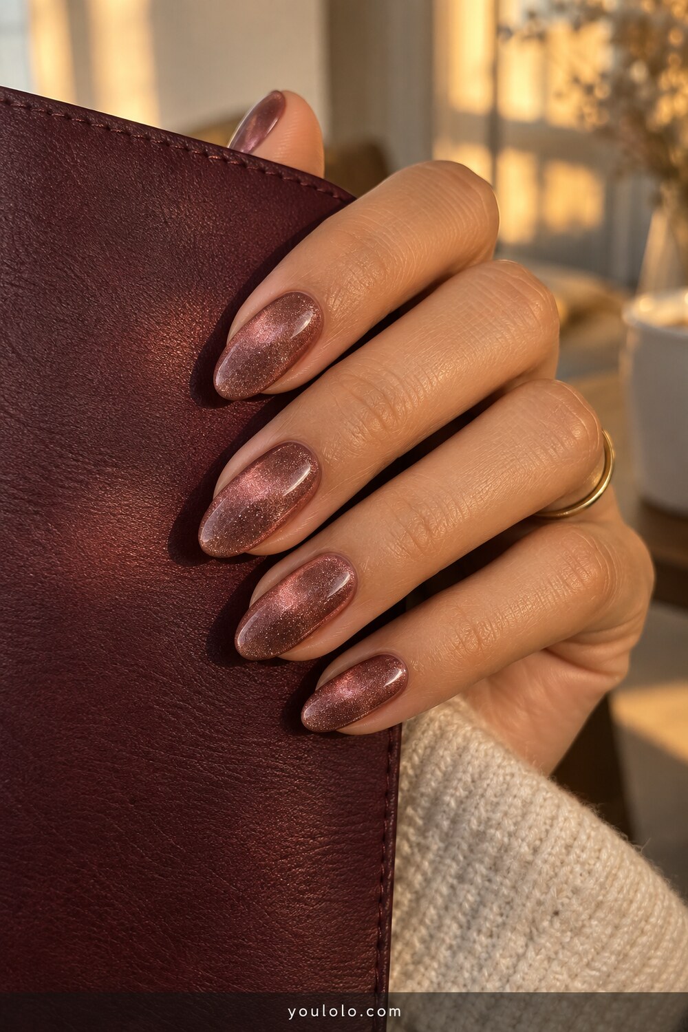 Rosewood magnetic velvet almond nail design
