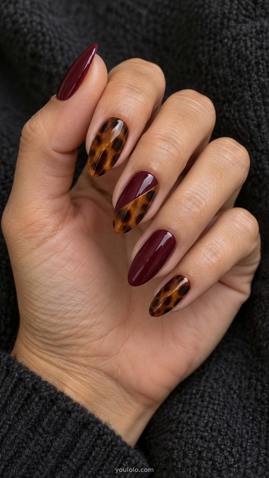Diagonal wine and tortoiseshell split manicure