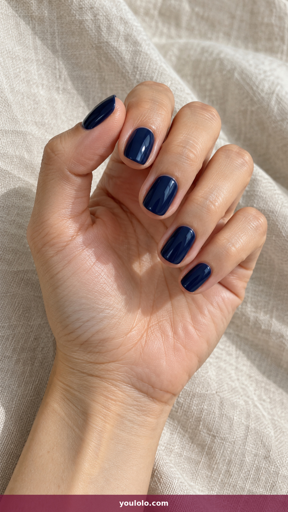 BIAB Nails Inspiration idea 17: Navy Ink Short Overlay in a realistic fall manicure