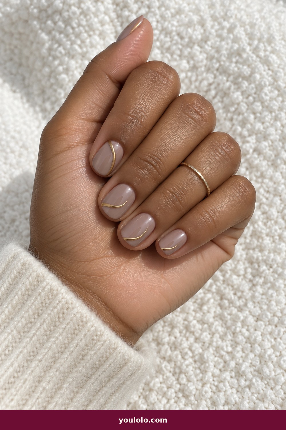 Asymmetrical Cuff Lines — Bangle Nails idea 18