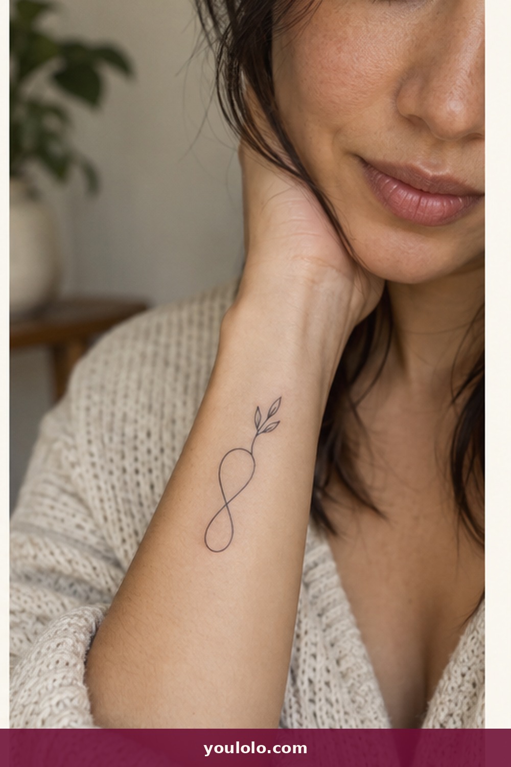 Infinity Loop With a Leaf — idea 18 from Small Meaningful Tattoos for Women