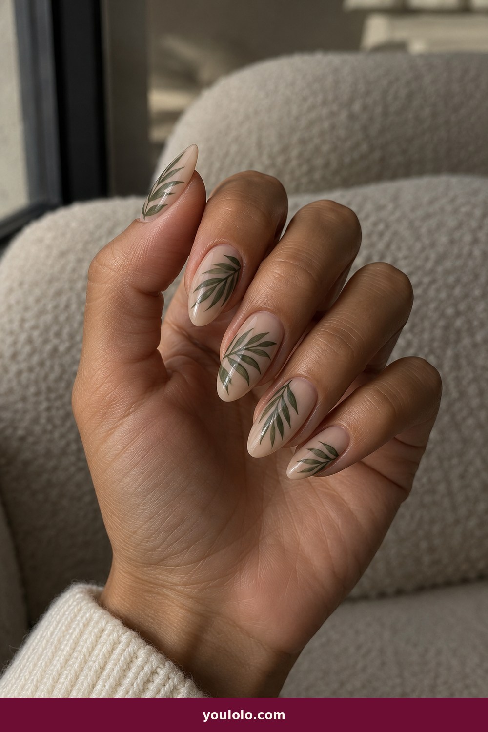 Cruise Nails idea 19: Palm Shadow Art