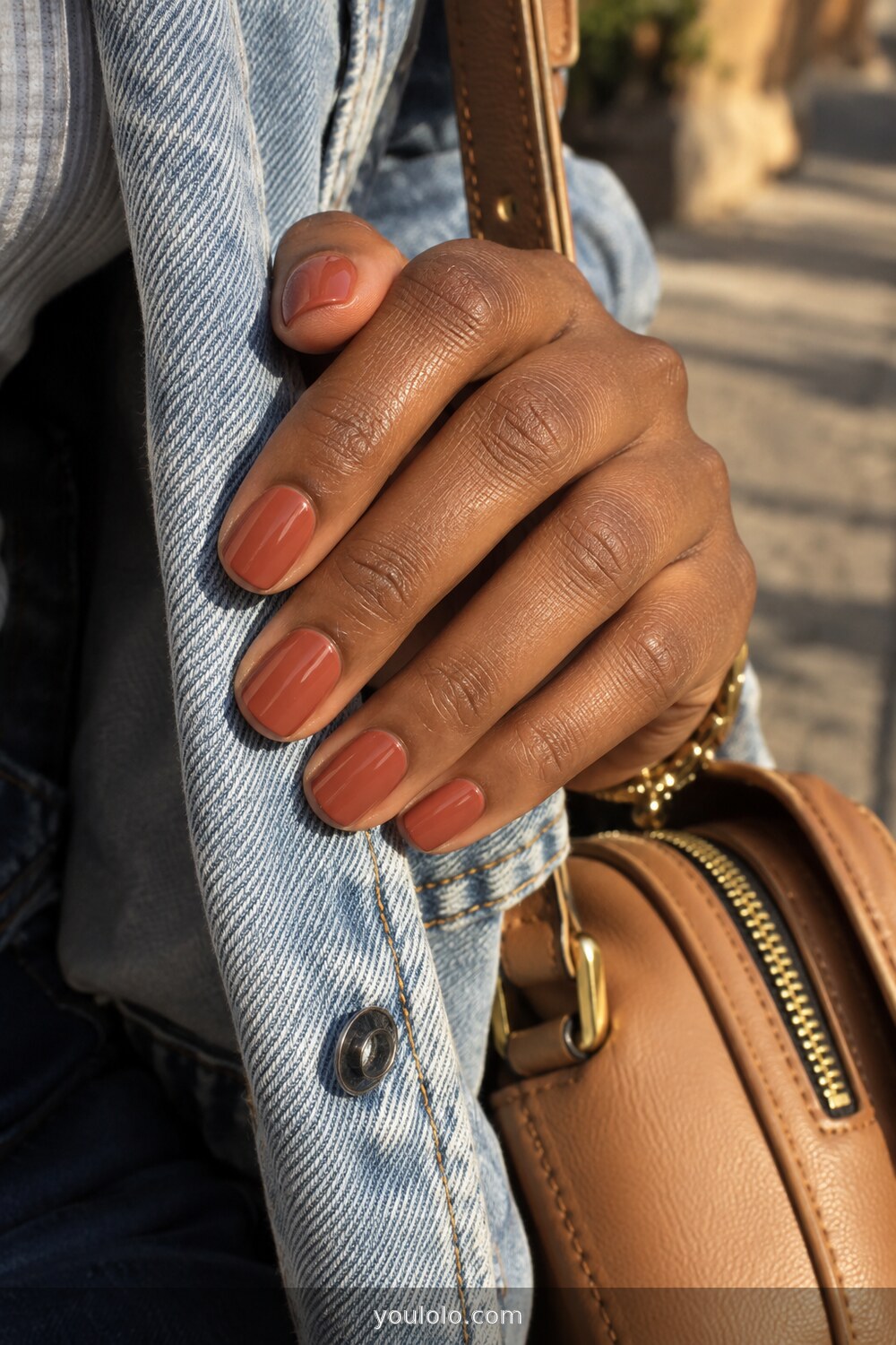 Burnt coral glossy manicure on short square nails