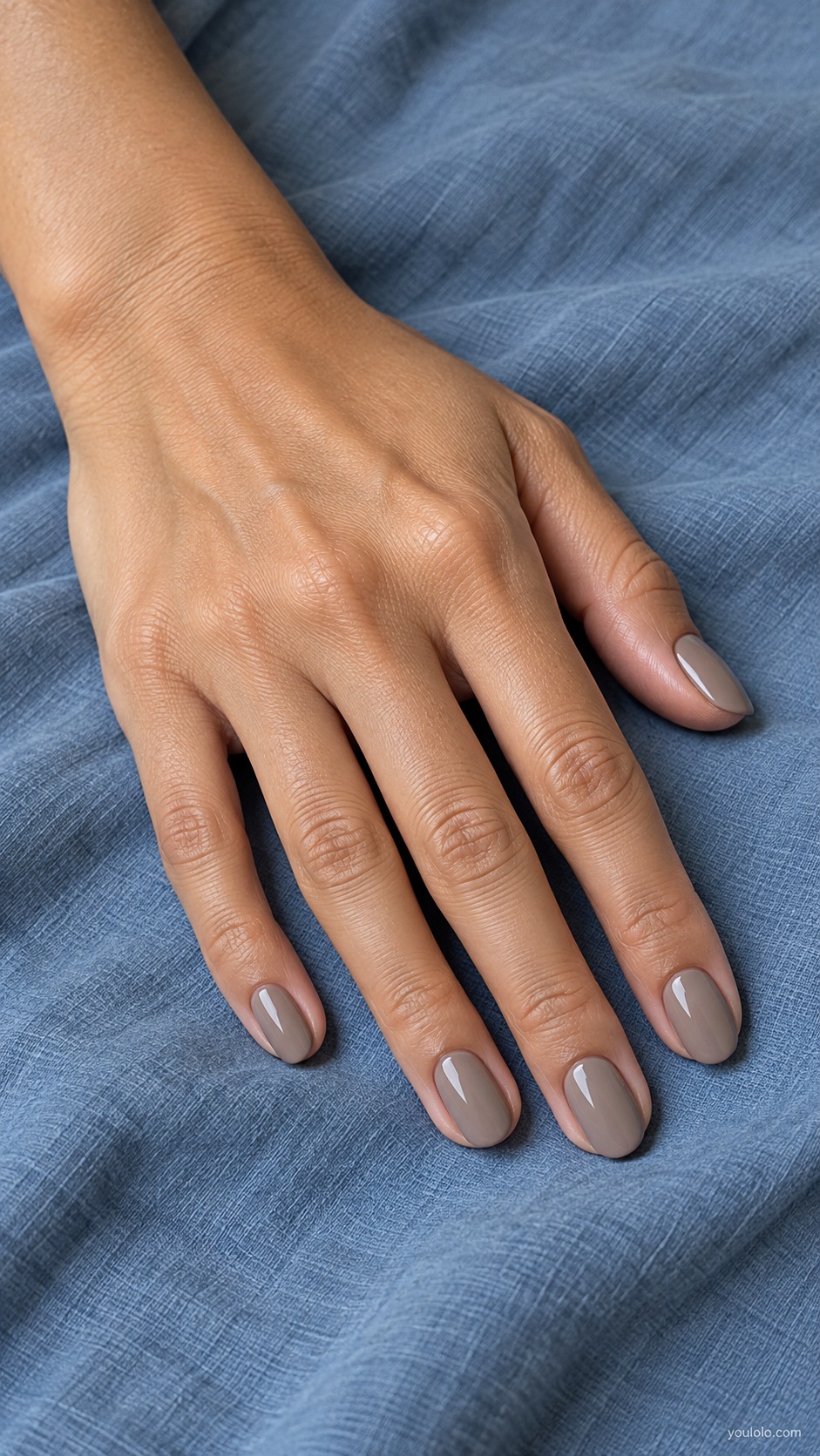 Cool Mushroom Ovals — short oval nails cool muted mushroom taupe cream glossy