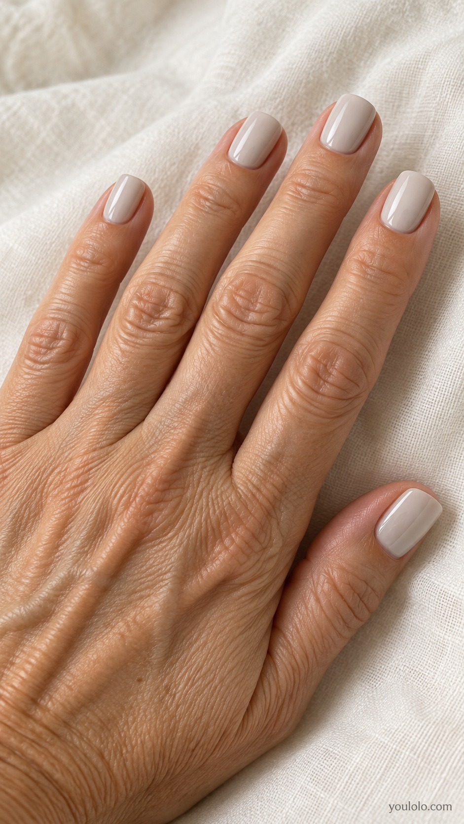 Short squoval nails opaque soft oyster off white gray cream gloss