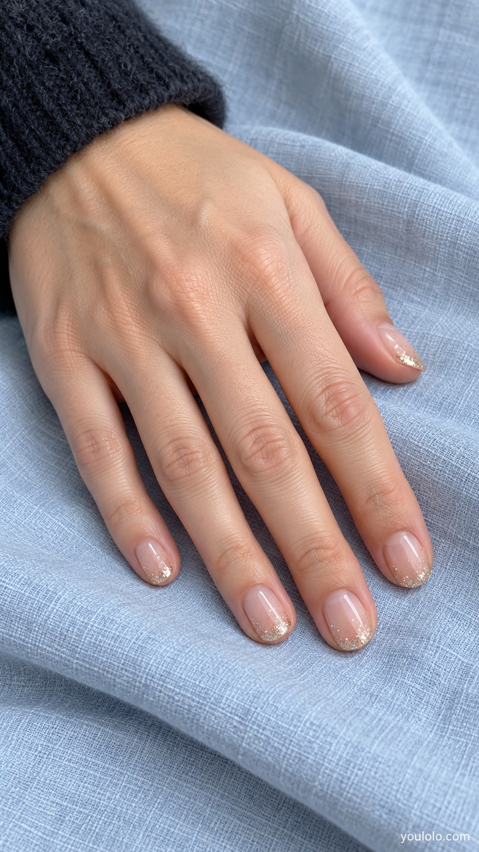 Xmas nails — Champagne Glitter Tips