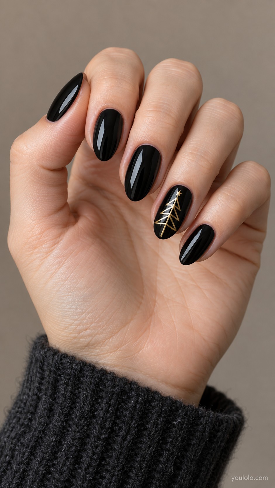 Christmas nail ideas — Black with a Gold Pine Tree