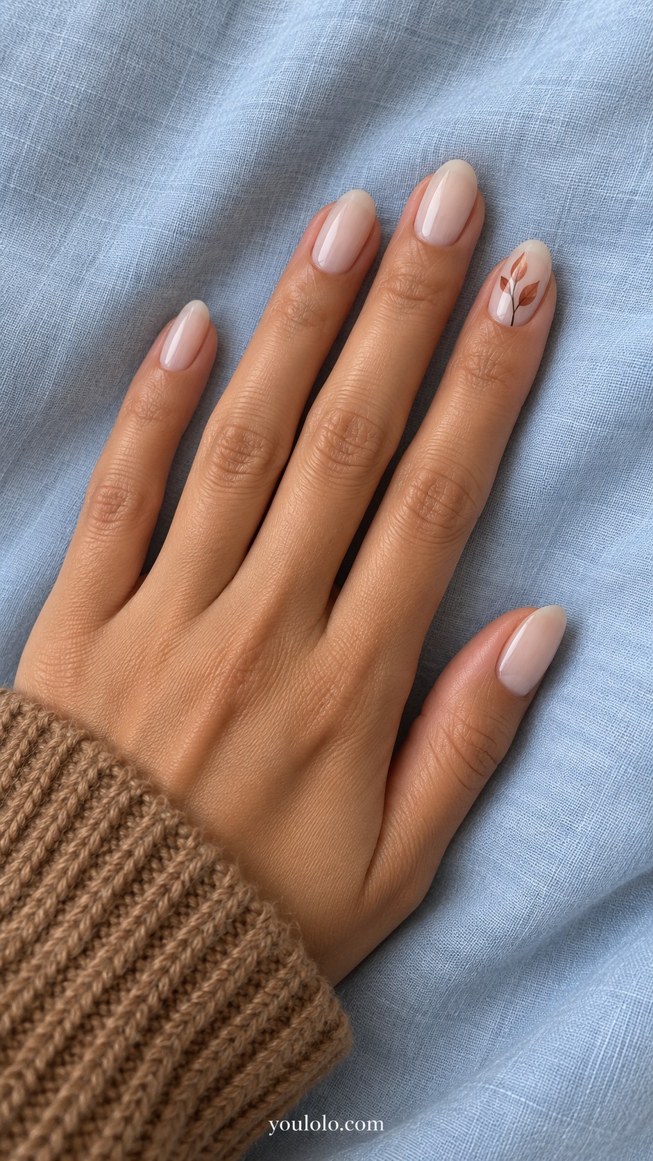 November nails ideas — A Russet Botanical Accent