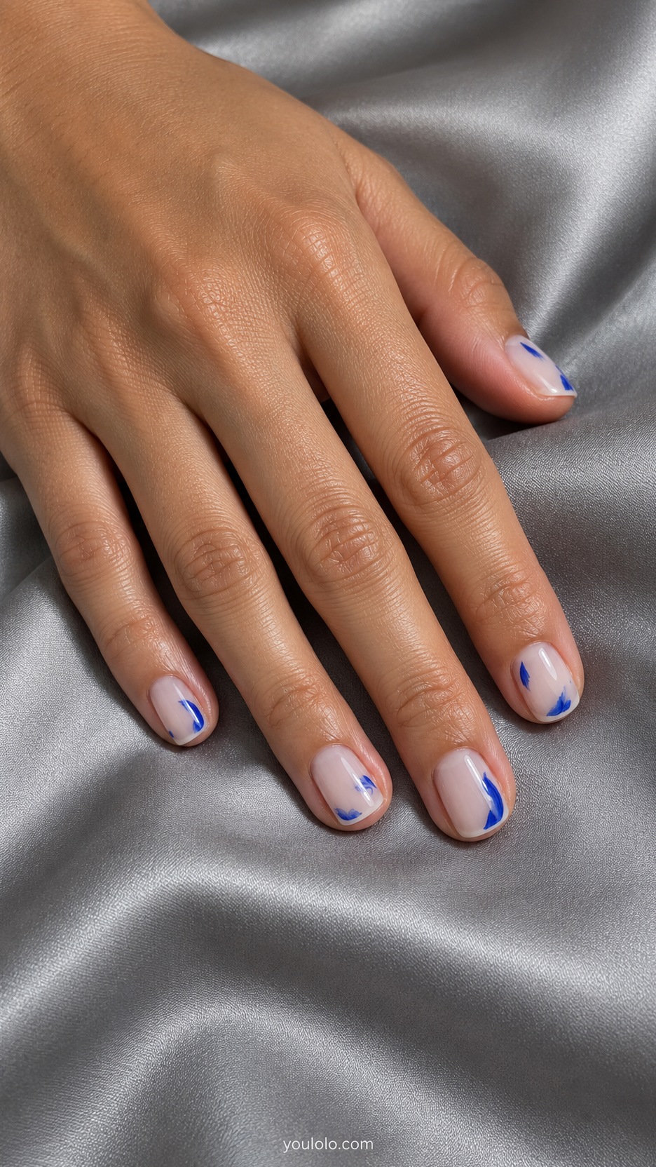 Short Artsy Nails: Cobalt Brush Marks manicure on a naturally posed hand