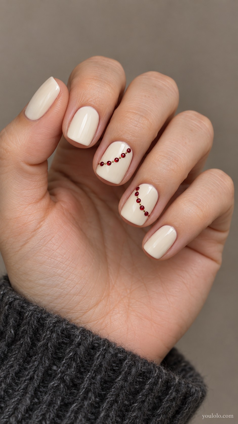 Christmas nail ideas — Cream with Ruby Bead Garlands