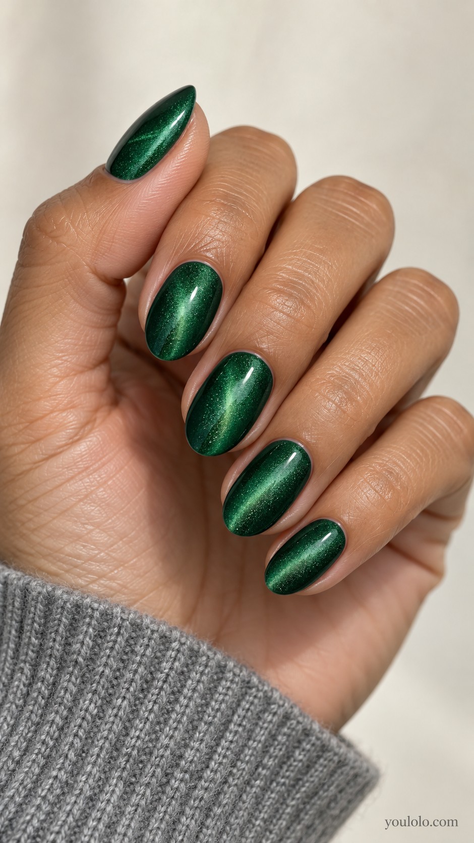 New Year nails — Emerald Velvet Glow