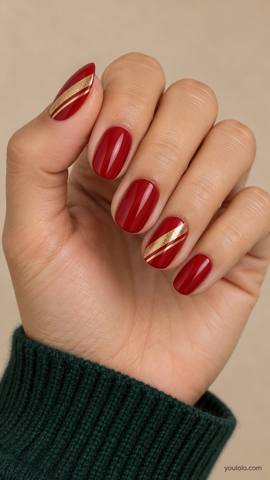 Christmas nails — Red and Gold Diagonal Ribbon