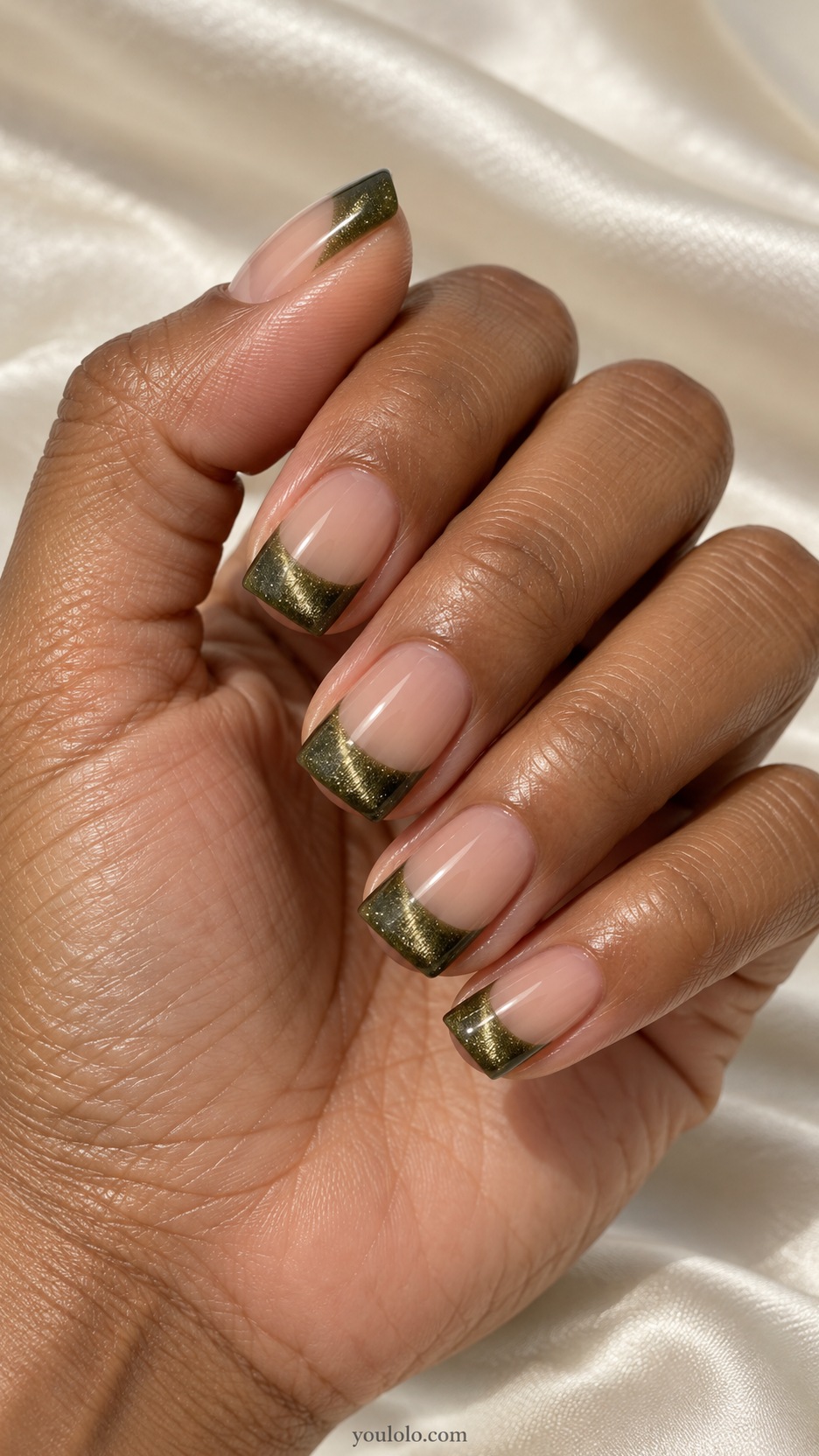 French Cat Eye Nails: short square nude beds moss green magnetic tips with hairline cream free edge
