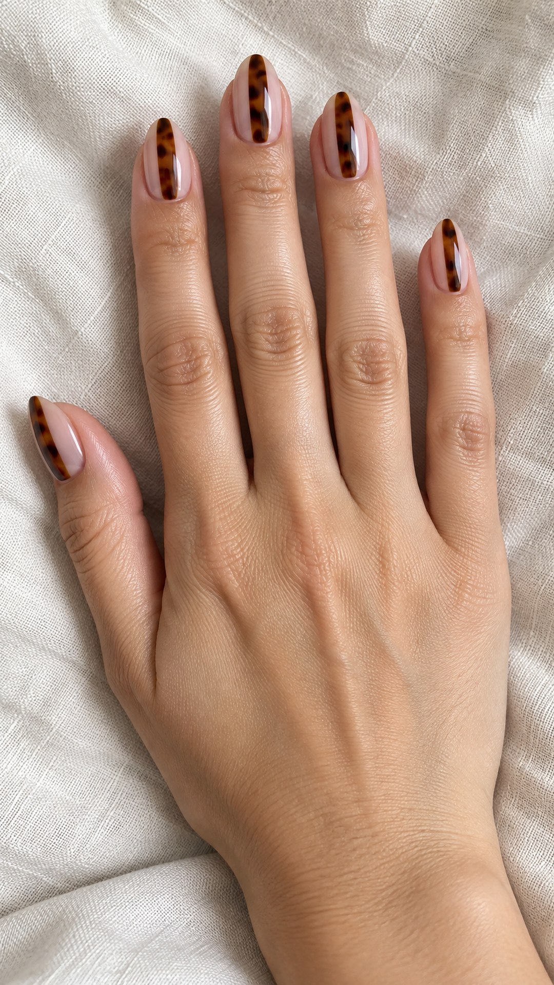 tortoise nails — Central Tortoise Stripe