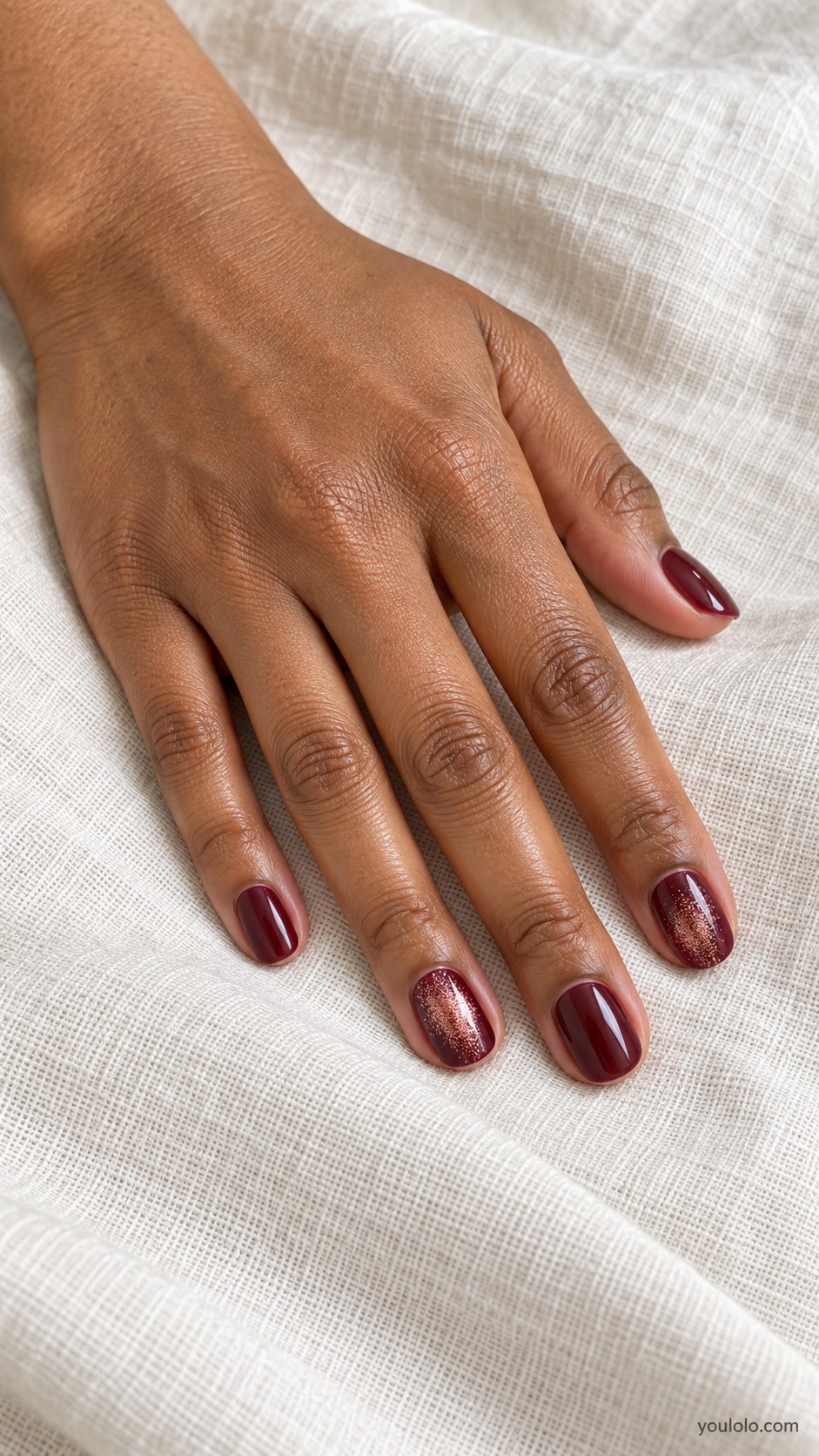 maroon nail art — Maroon with a Rose-Gold Center Fade