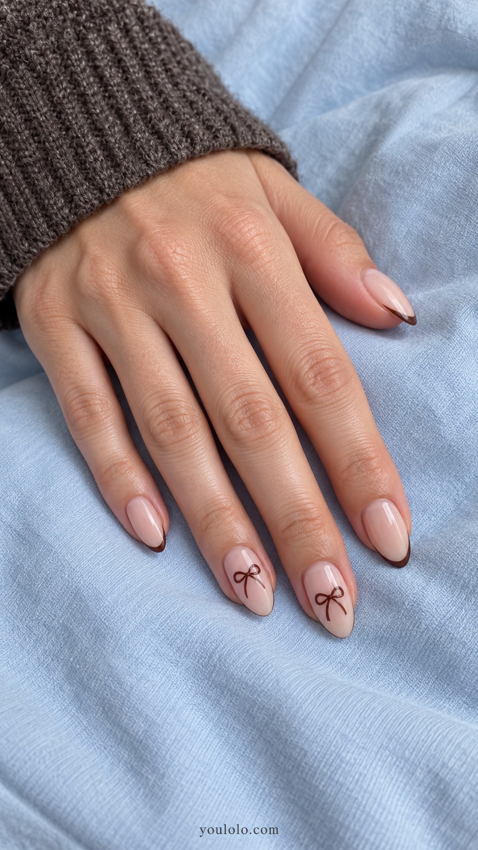 November nails ideas — Chocolate Bows and French Tips